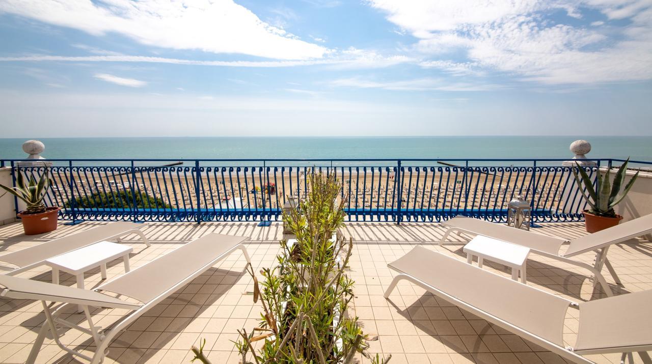 Hotel Plaza Esplanade Лидо ди Йезоло Екстериор снимка